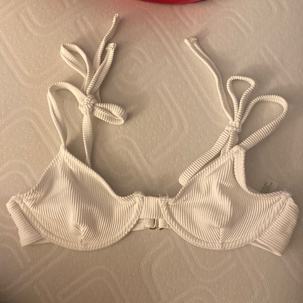 437 Luna bikini Top